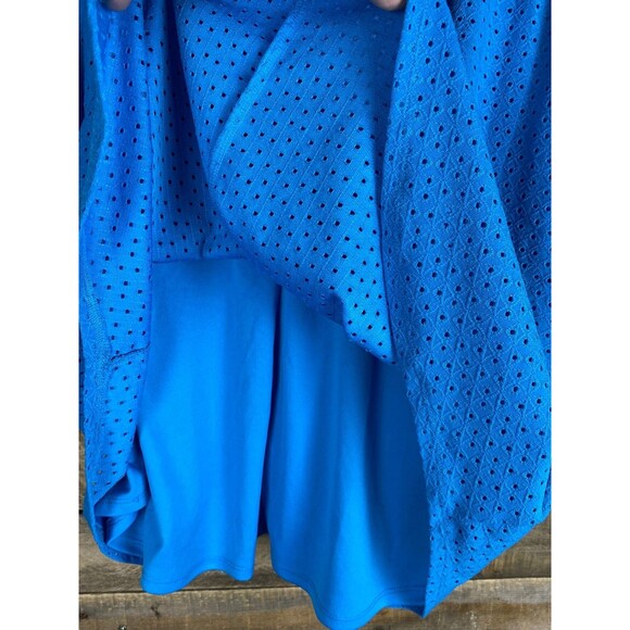 Avenue Women's Plus Sz 18/20 Blue Sleeveless Eyelet 1/4 Button Layered Top - Picture 6 of 12